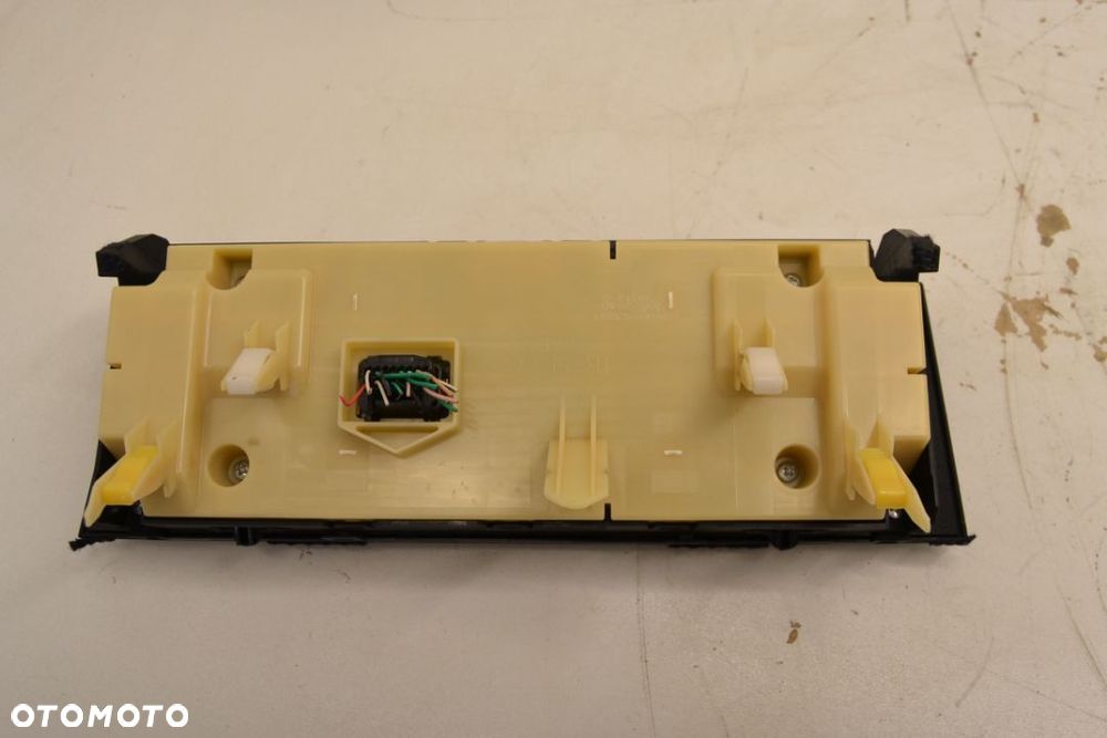 Panel klimatyzacji Lexus 200t 300h - 3