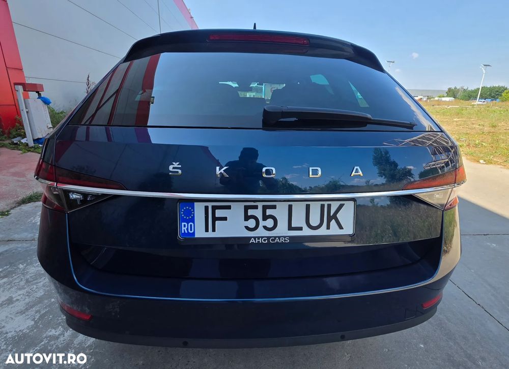 Skoda Superb 2022 photo 5