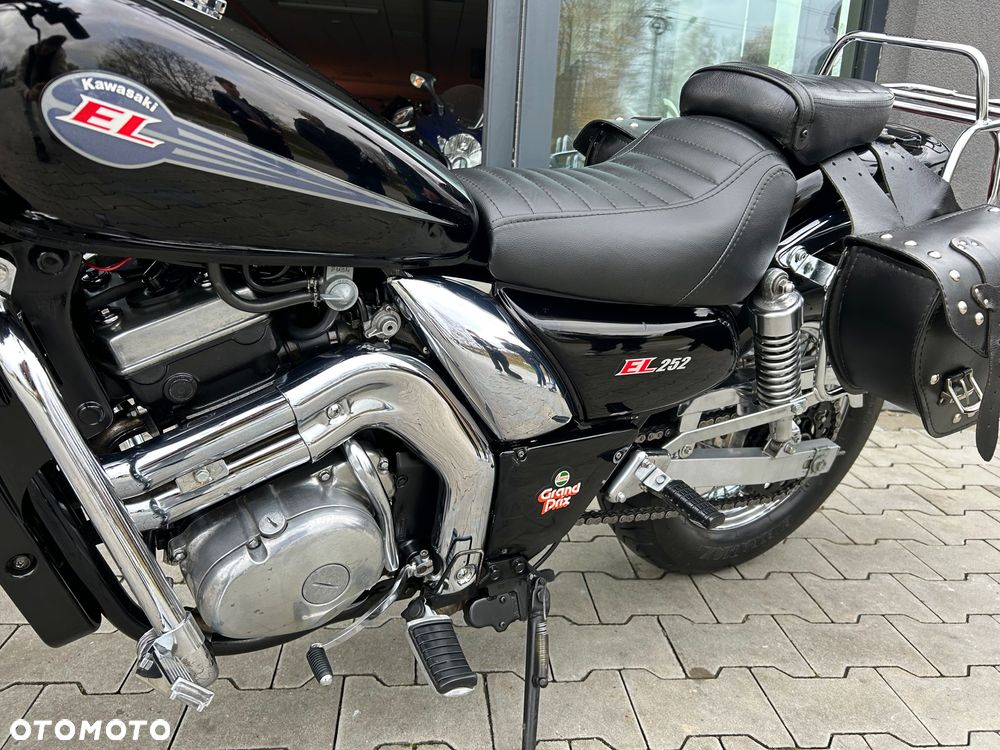 Kawasaki EL - 17