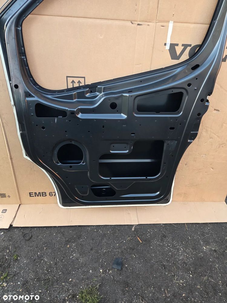 Drzwi prawe prawy przód przednie Renault Trafic II Opel Vivaro A Nissan Primastar I 91159906 93194148 - 10