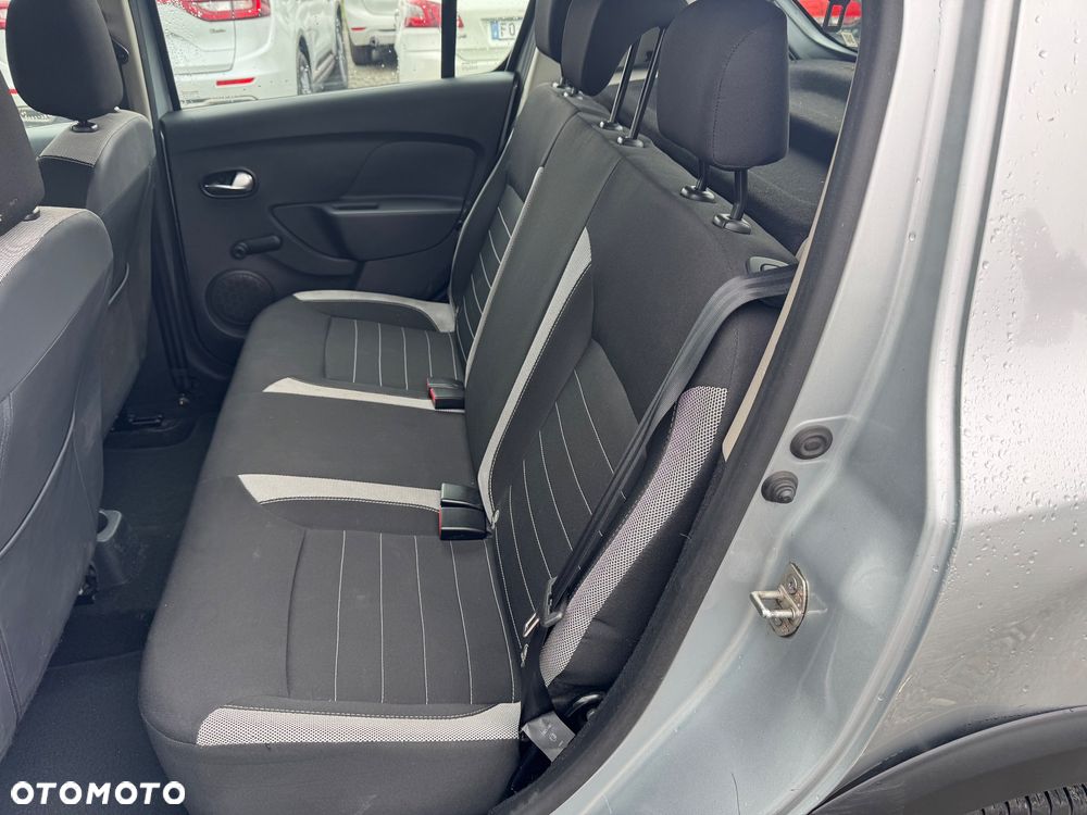 Dacia Sandero Stepway SCe 75 Essential - 11