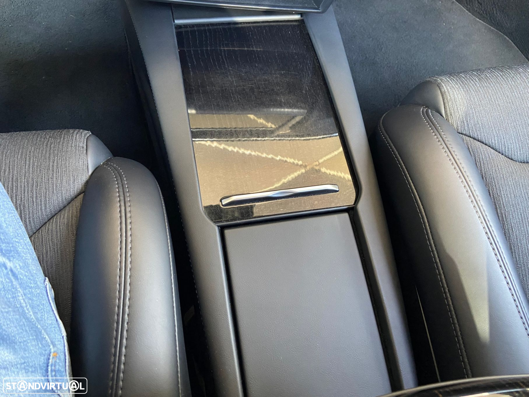 Tesla Model S 75 - 17