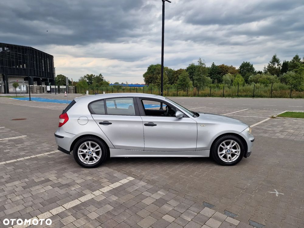 BMW Seria 1 116i - 29