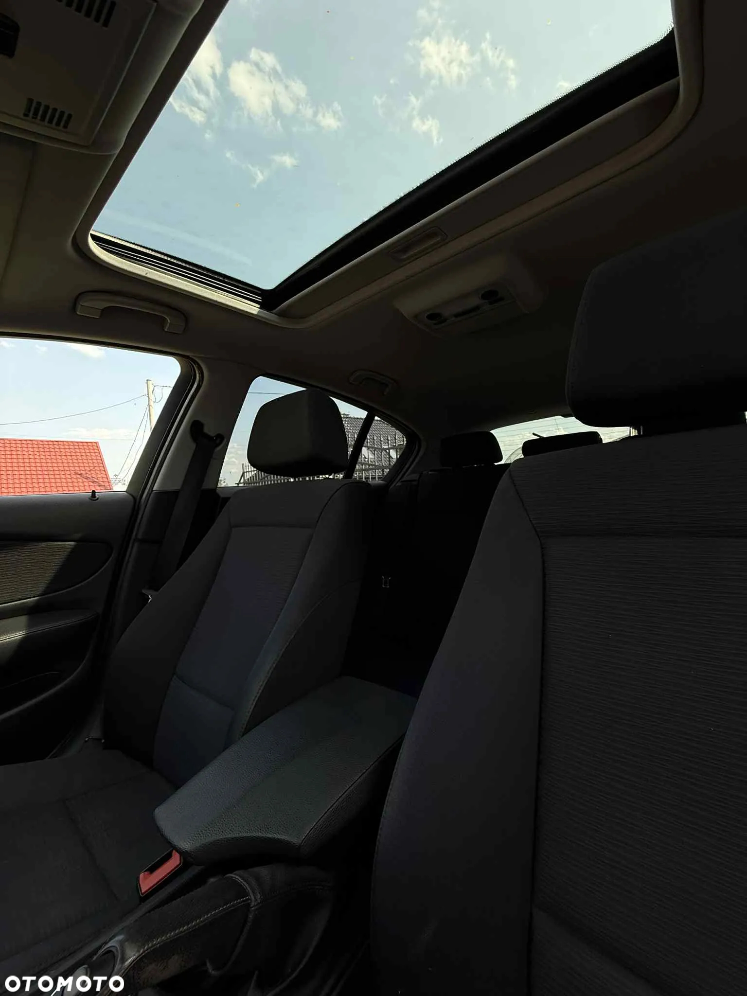BMW Seria 1 116d - 5