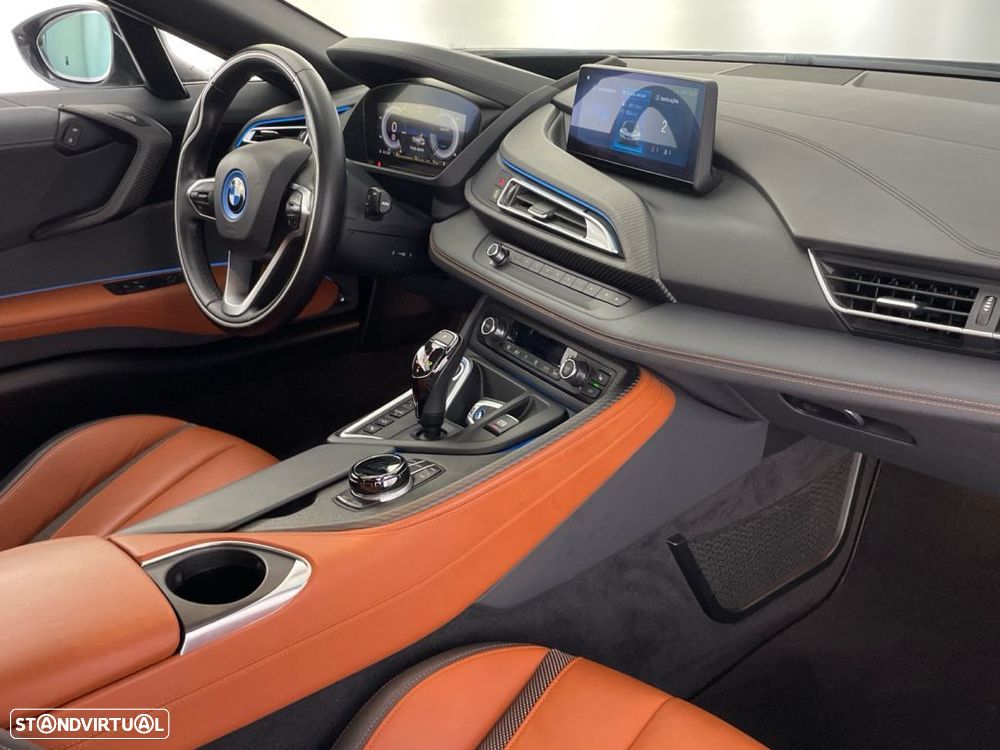 BMW i8 Roadster - 20