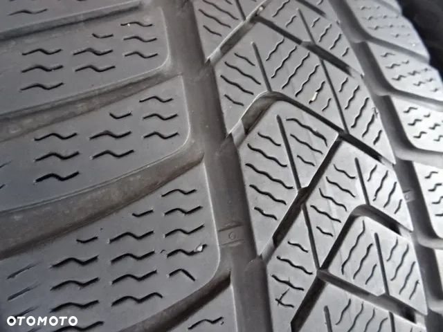 225/45/R18 95H RSC Pirelli Winter Sotto Zero 3 - 5