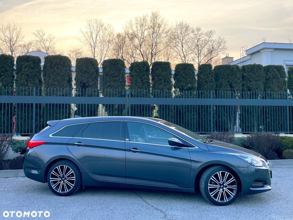 Hyundai i40 Kombi blue 1.7 CRDi DCT Premium - 4