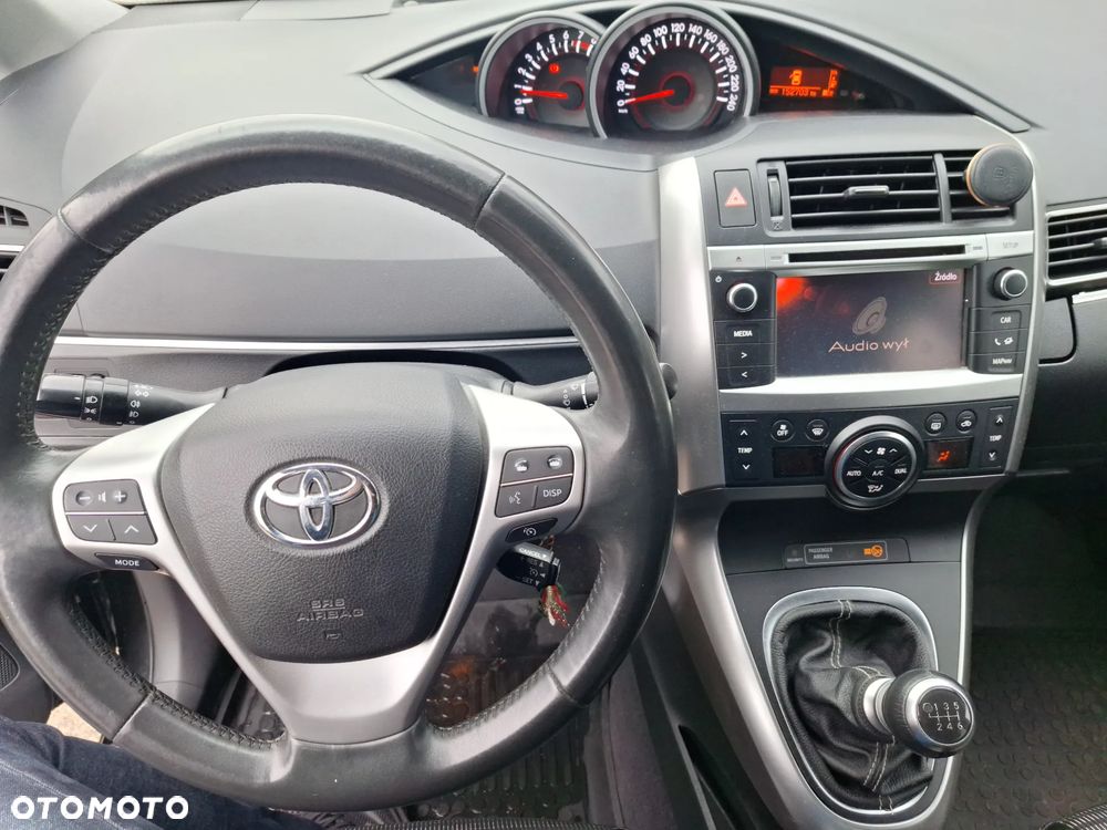 Toyota Verso 1.8 Life - 11