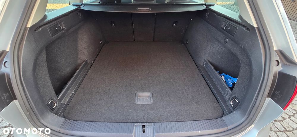 Volkswagen Passat 2.0 TDI BMT 4Mot Highline DSG - 19