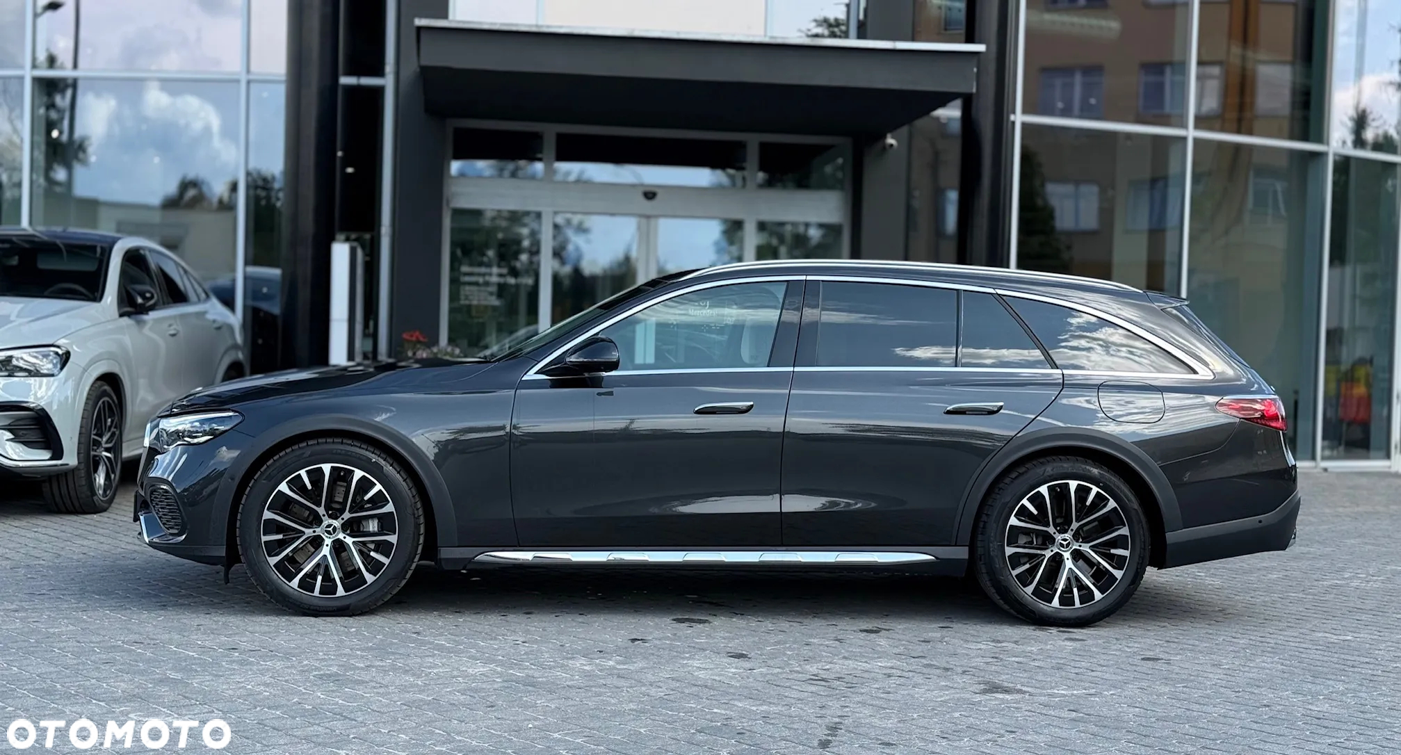 Mercedes-Benz Klasa E 300 de PHEV 4-Matic All-Terrain Avantgarde 9G-Tronic - 8