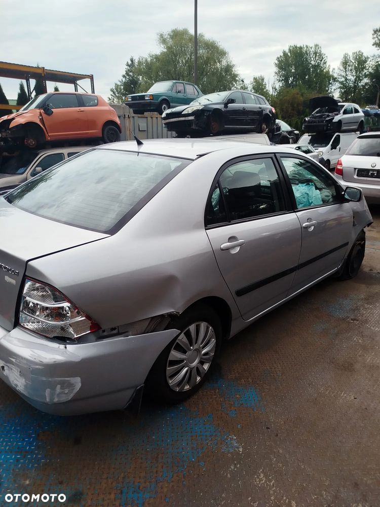 Toyota Corolla  e 12 na części. - 6