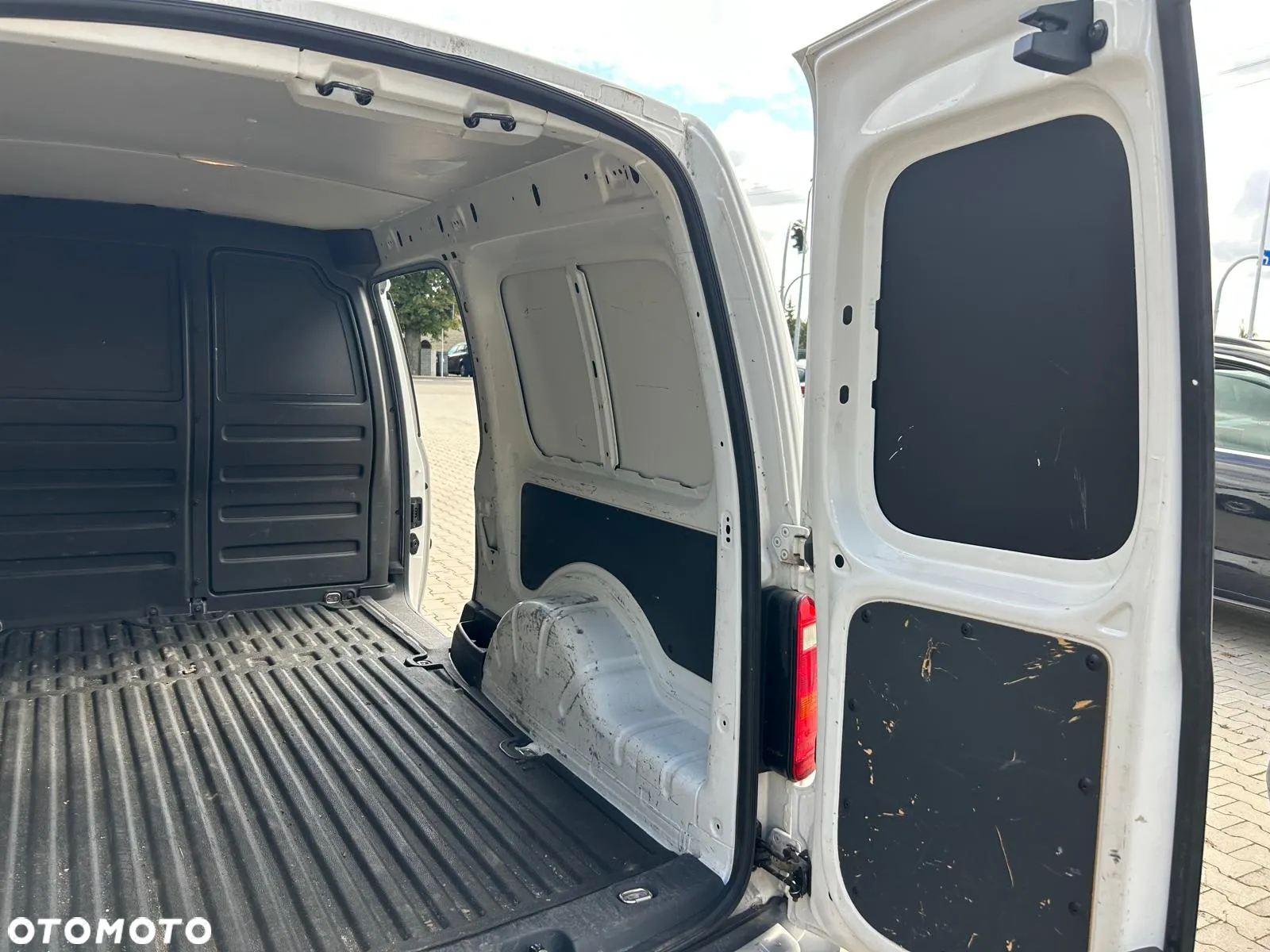 Volkswagen CADDY - 28