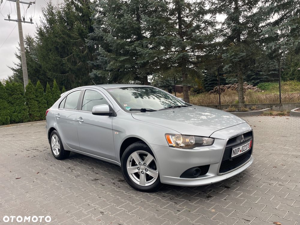 Mitsubishi Lancer 1.8 CVT Instyle - 23