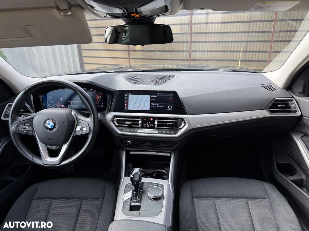 BMW Seria 3 320d xDrive AT MHEV - 4