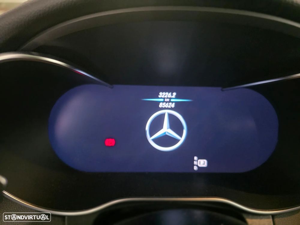 Mercedes-Benz GLC 300 d 4Matic 9G-TRONIC AMG Line - 35