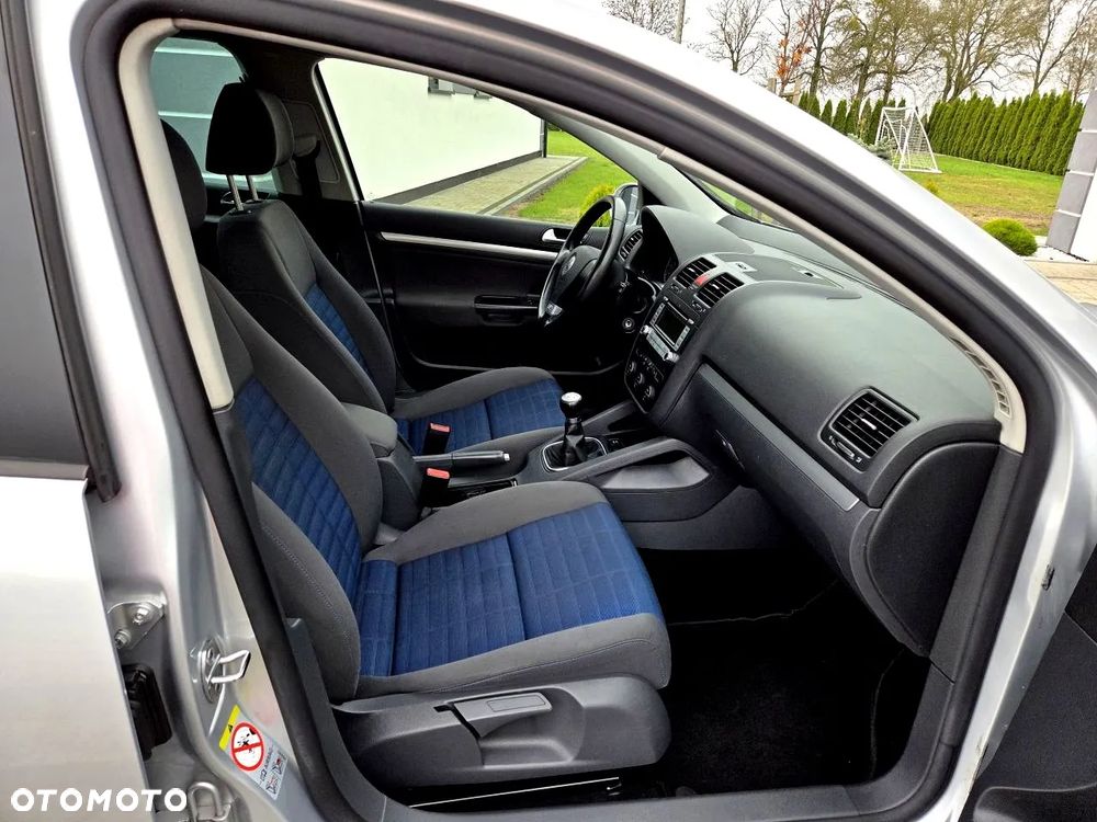 Volkswagen Golf - 17