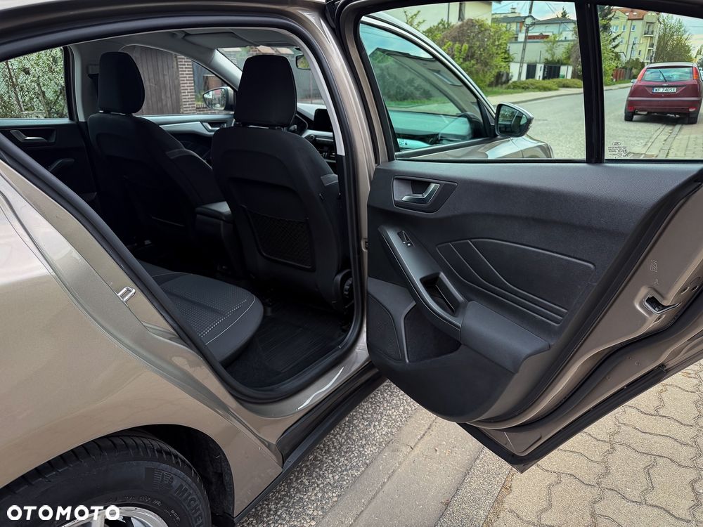 Ford Focus 1.0 EcoBoost Trend Edition Business - 17
