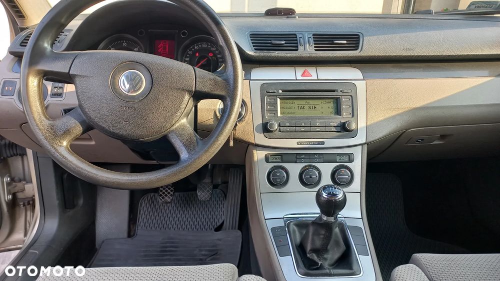 Volkswagen Passat - 3