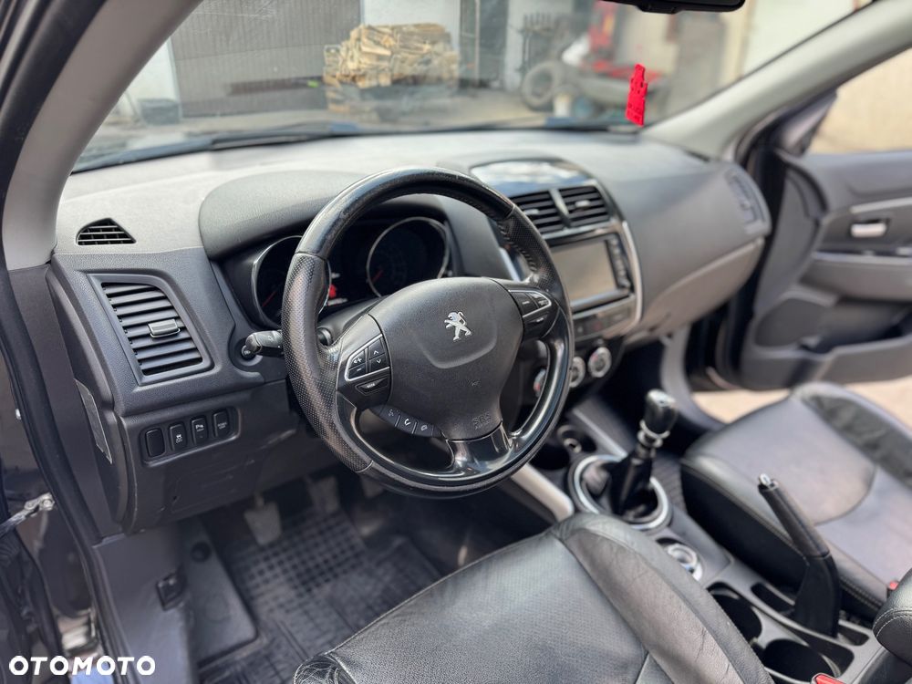 Peugeot 4008 - 10