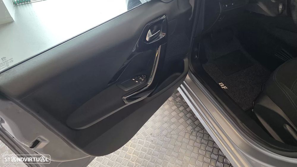 Peugeot 208 1.5 BlueHDi Signature - 34