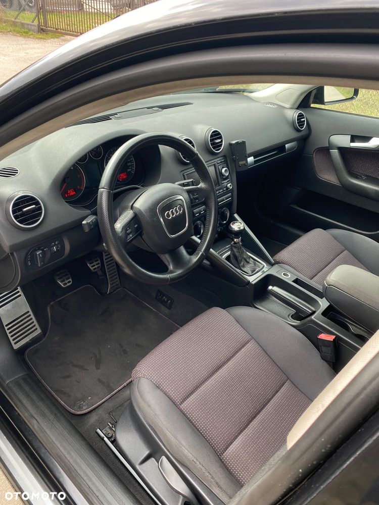 Audi A3 Sportback - 12