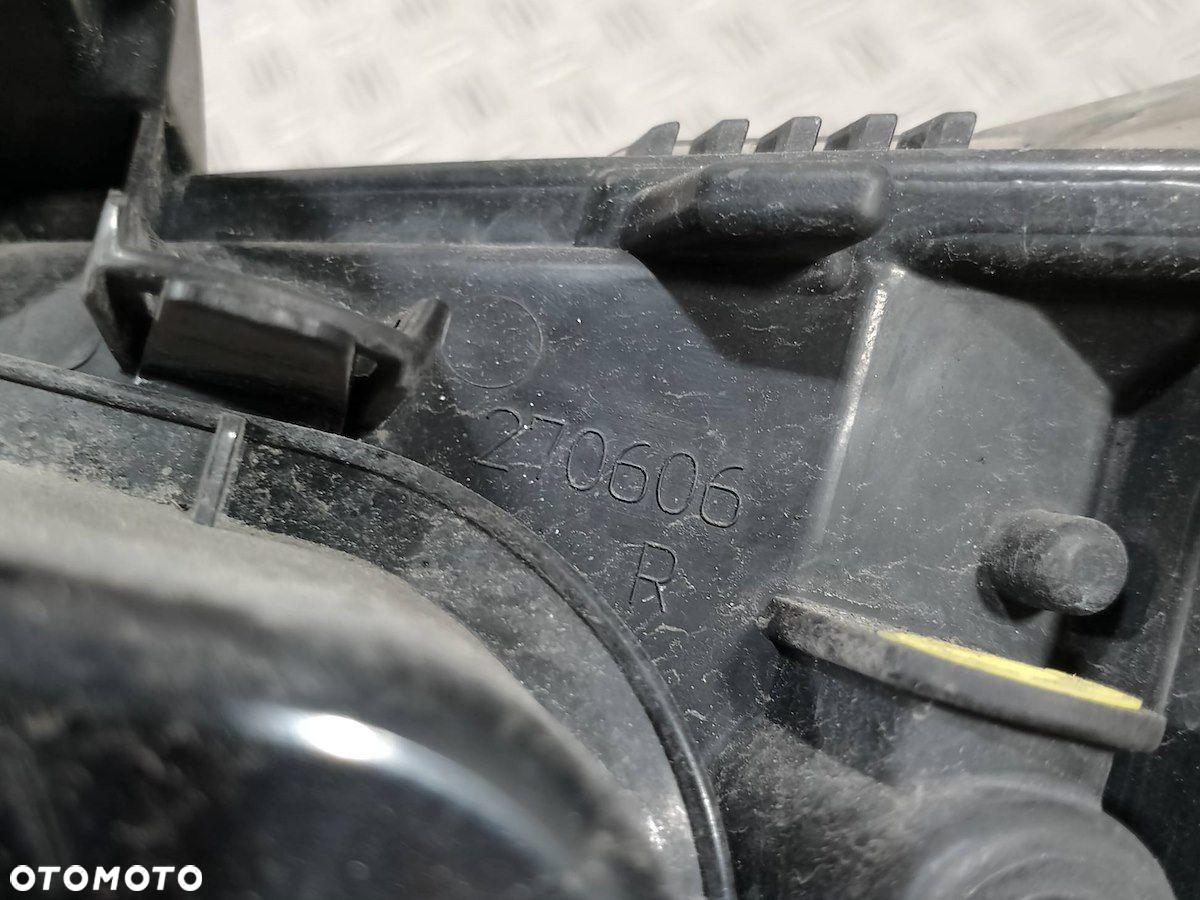 LAMPA PRAWA PRZÓD FORD C-MAX I 270606 1.6 TDCI - 3