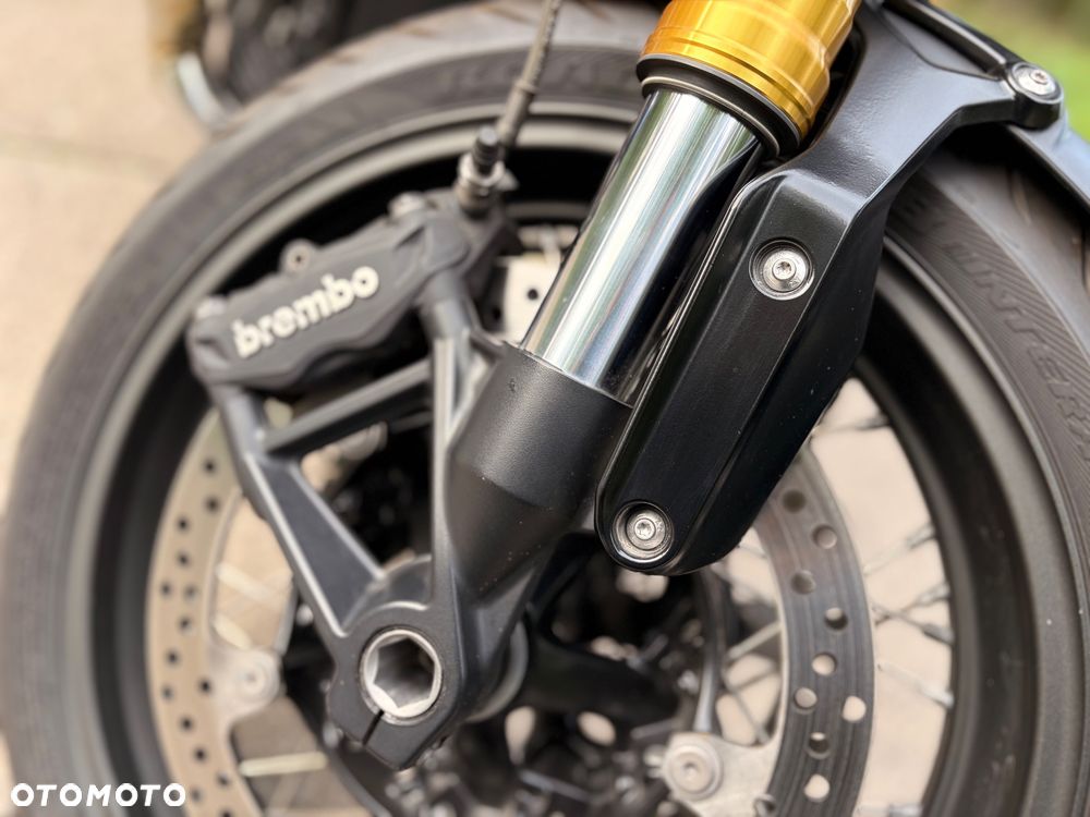 BMW R - 11