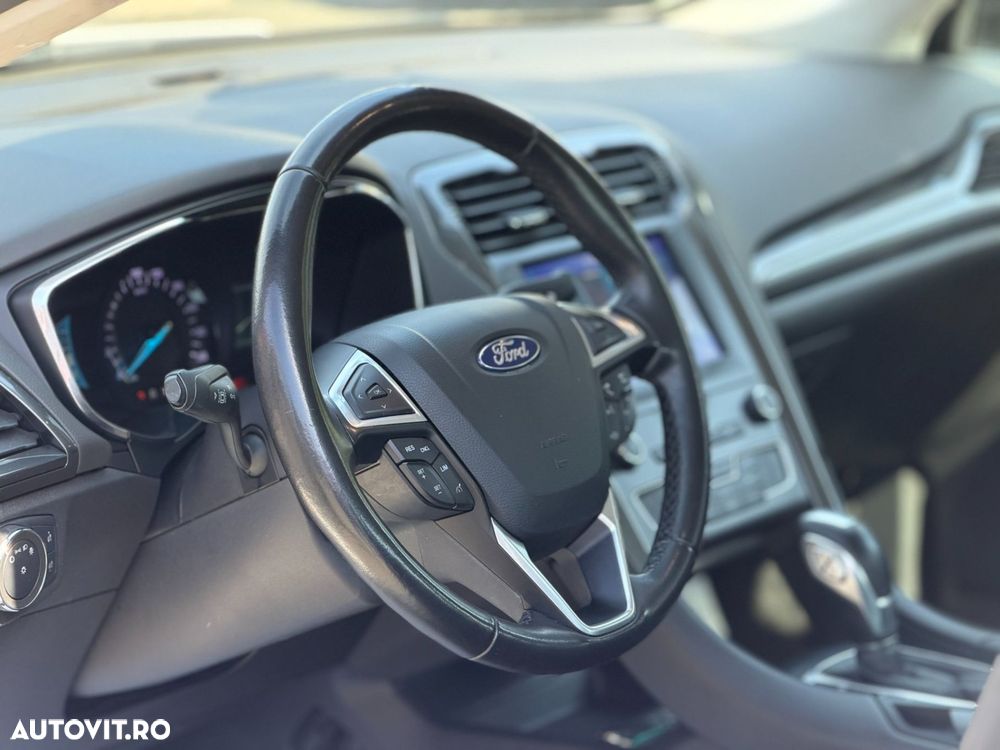 Ford Mondeo 2.0 HEV Titanium - 8