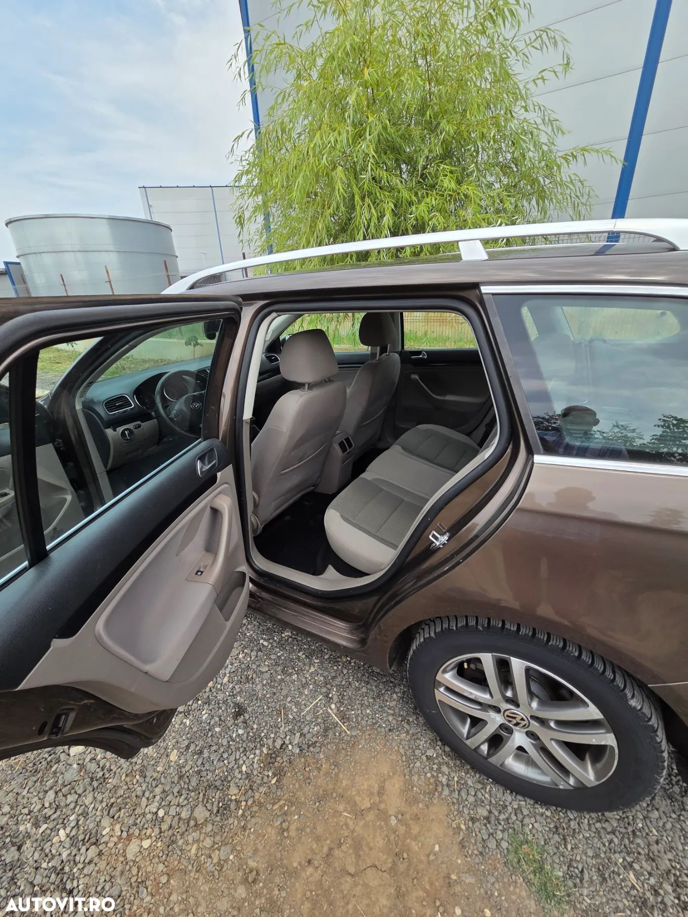 Volkswagen Golf 2.0 TDI DPF Comfortline - 6