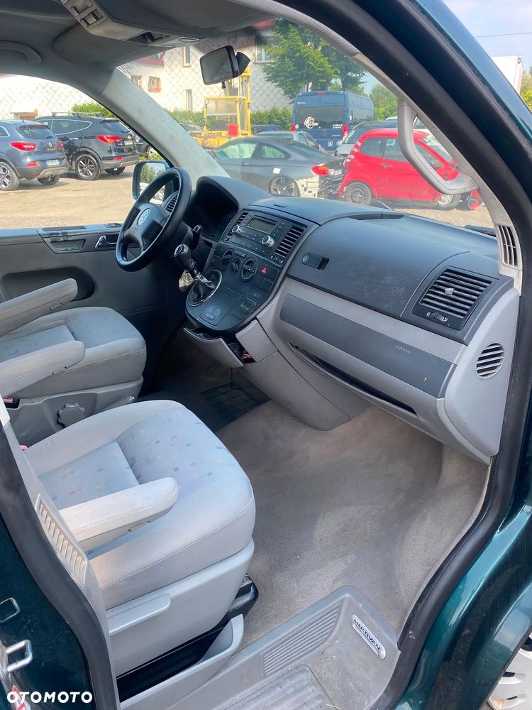 Volkswagen Multivan - 14
