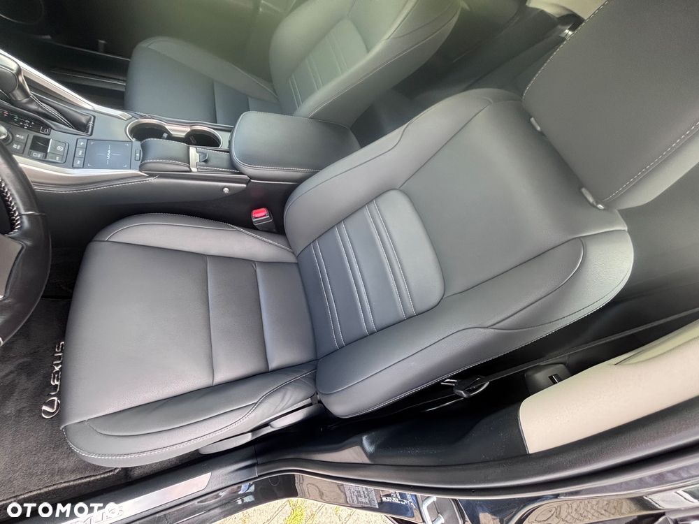Lexus NX 300h F Impression AWD - 20