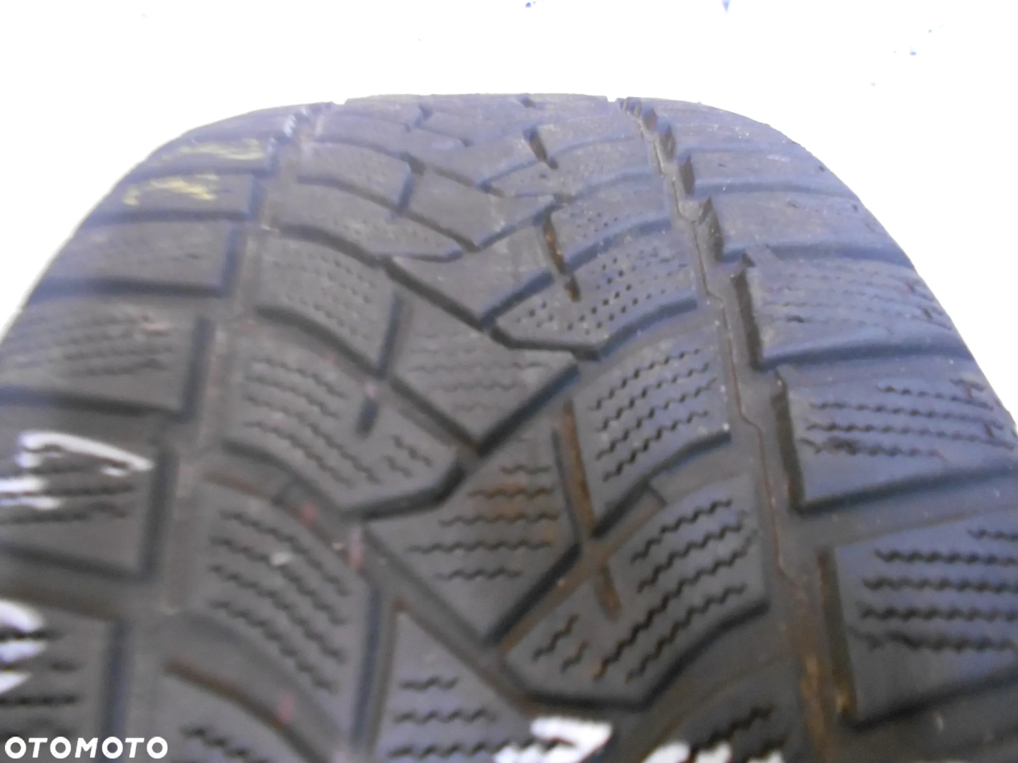 OPONA POJEDYNKA  225/50R17 DUNLOP WINTER SPORT 5 DOT 4022 6MM - 2