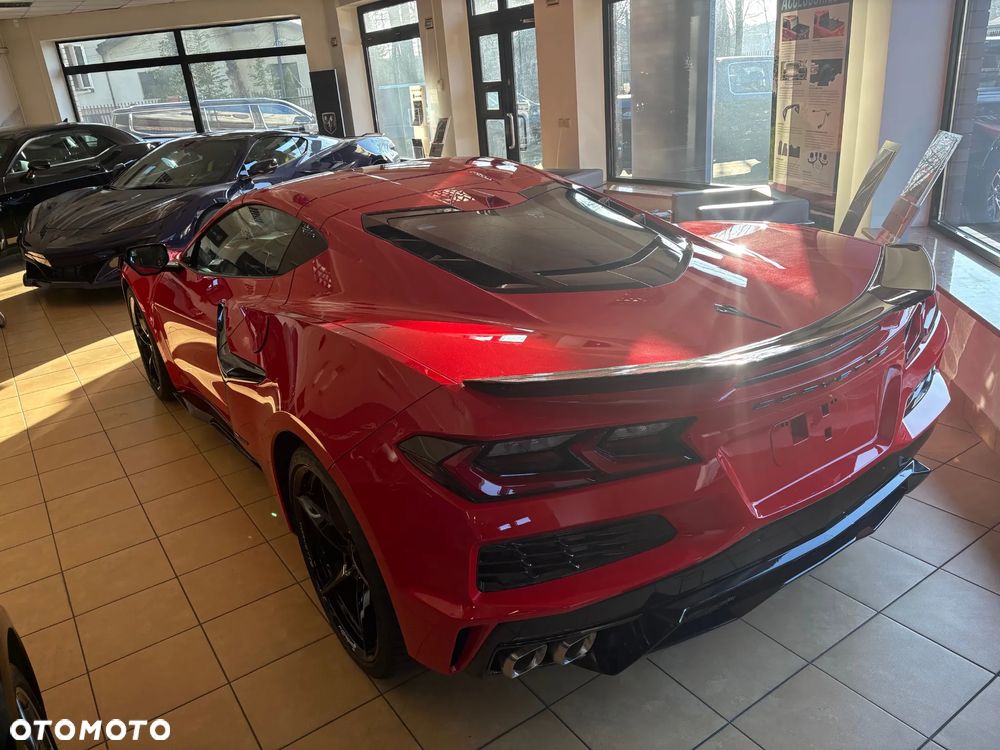 Chevrolet Corvette - 5