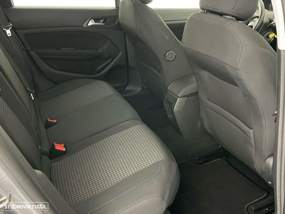Peugeot 308 1.2 PureTech Style - 23