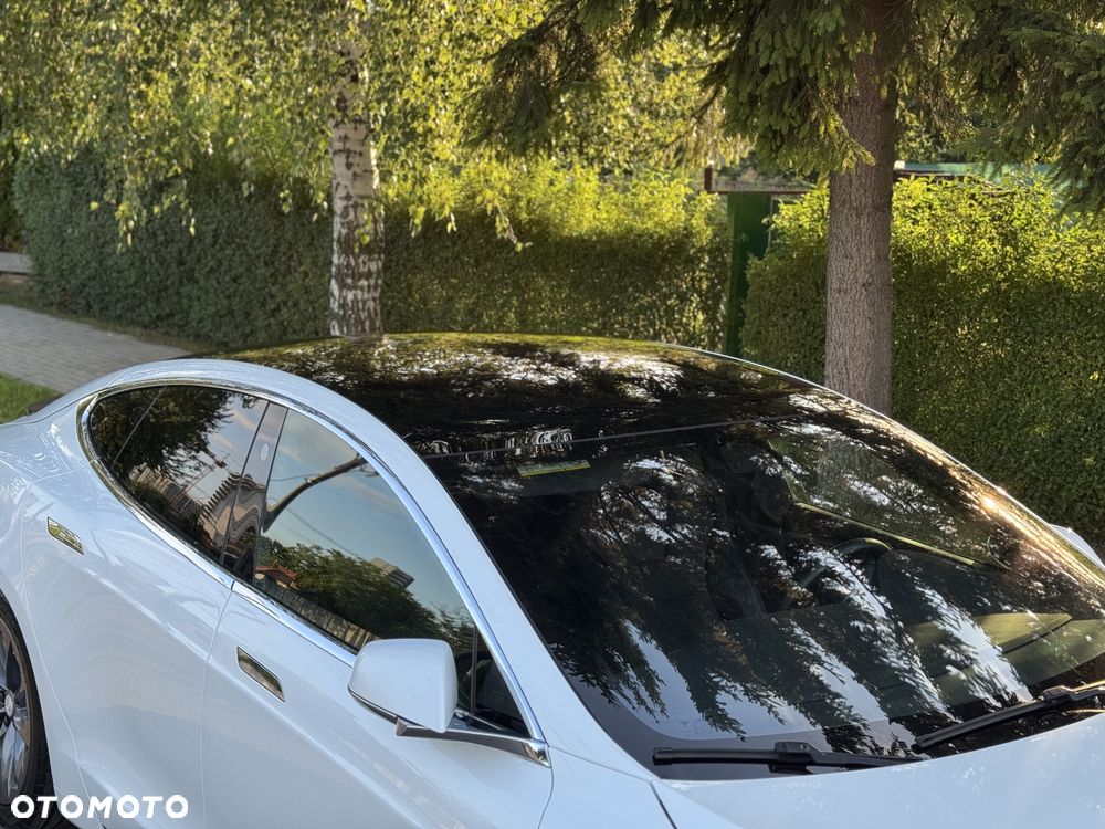 Tesla Model S Long Range Plus - 3