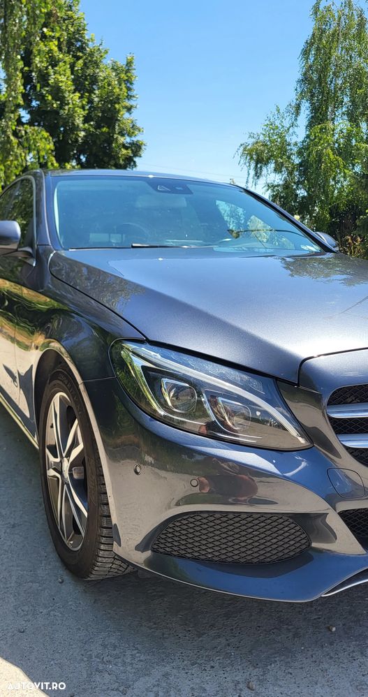 Mercedes-Benz C - 4