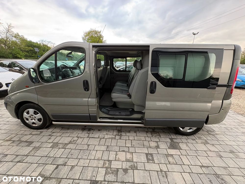 Opel Vivaro 2.5 dCi Brygadówka Long L2H1 Elektryczne Szyby Gwarancja - 4