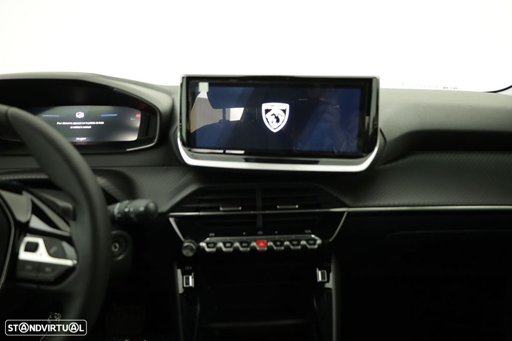 Peugeot 208 1.2 Hybrid Allure e-DCS6 - 9