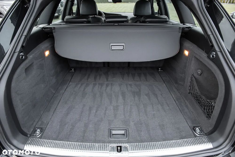 Audi A4 Avant 2.0 TFSI quattro Ambiente - 34