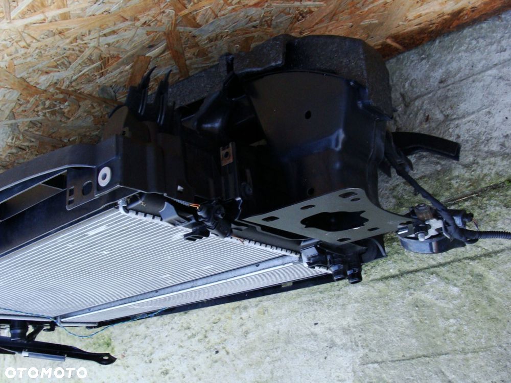 pas przedni chłodnice vw golf vii sportsvan 1.6 tdi 510 2016r - 7