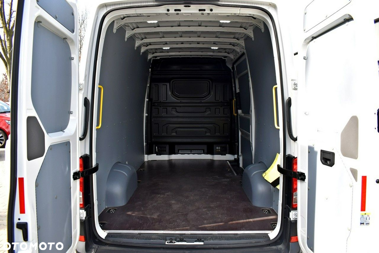 Volkswagen Crafter - 24