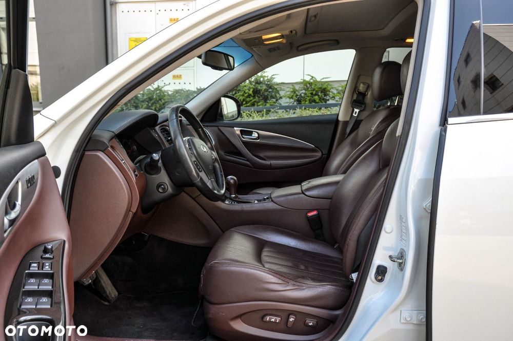 Infiniti EX - 7