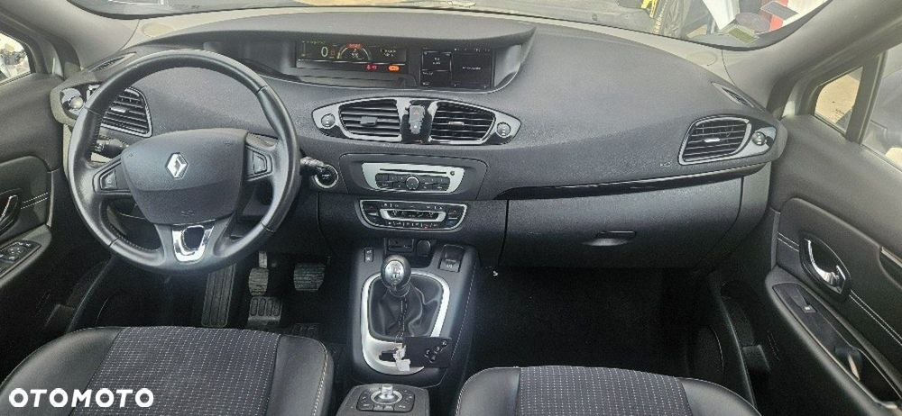 Renault Scenic - 12