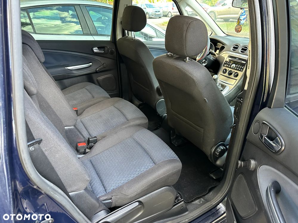 Ford Galaxy 1.8 TDCi Ambiente - 18