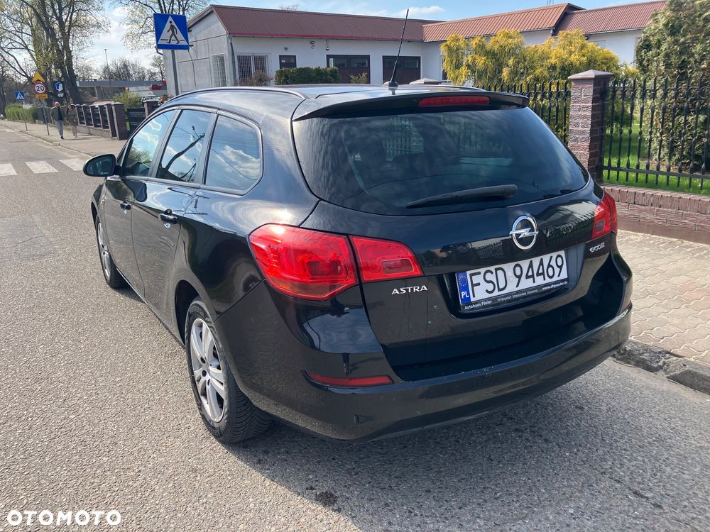 Opel Astra - 4