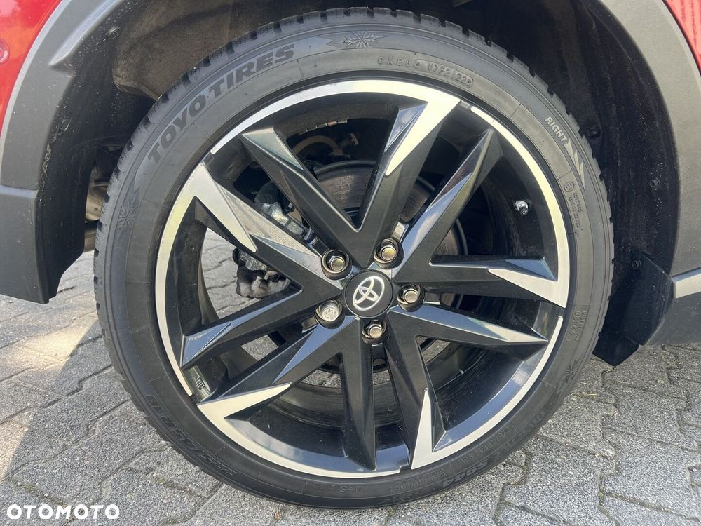 Toyota C-HR 1.8 Hybrid GPF GR Sport - 26