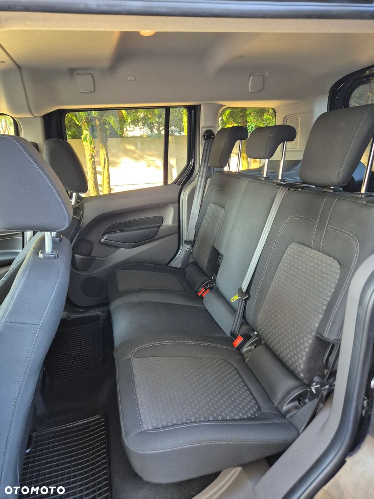 Ford Transit Connect - 8
