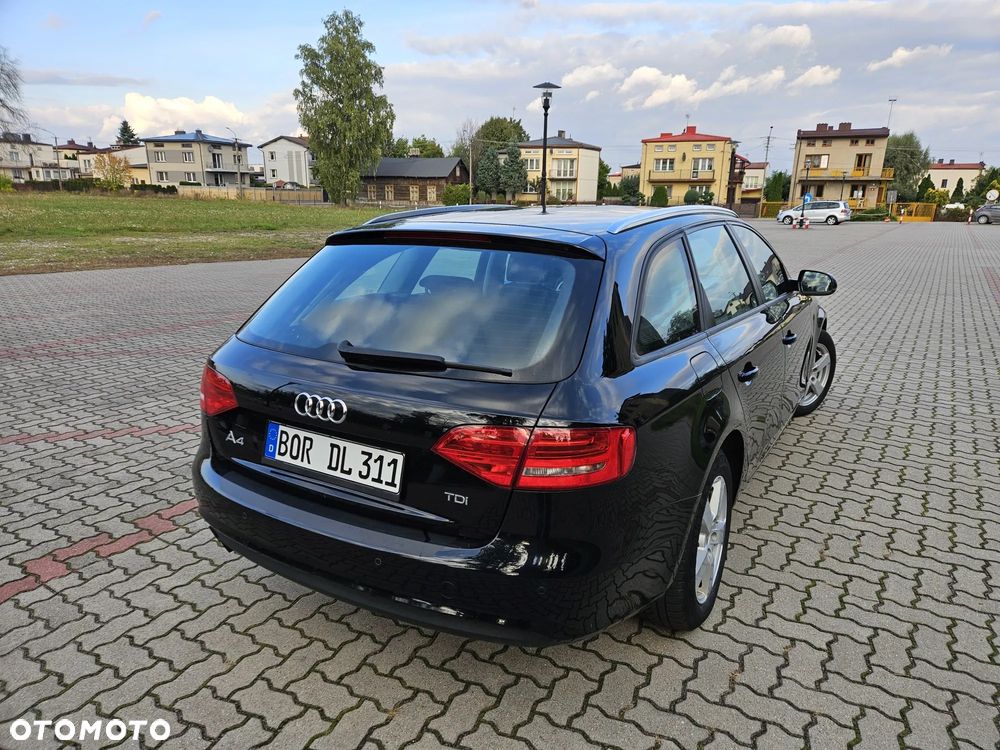 Audi A4 Avant 2.0 TDI DPF Ambiente - 4