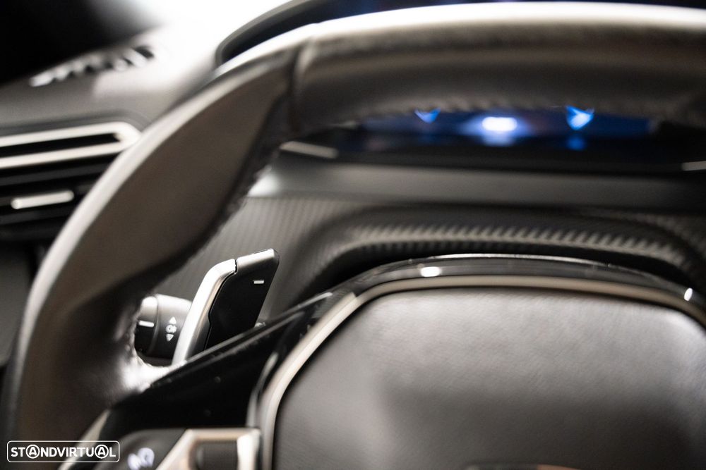Peugeot 2008 1.2 PureTech Allure EAT8 - 24