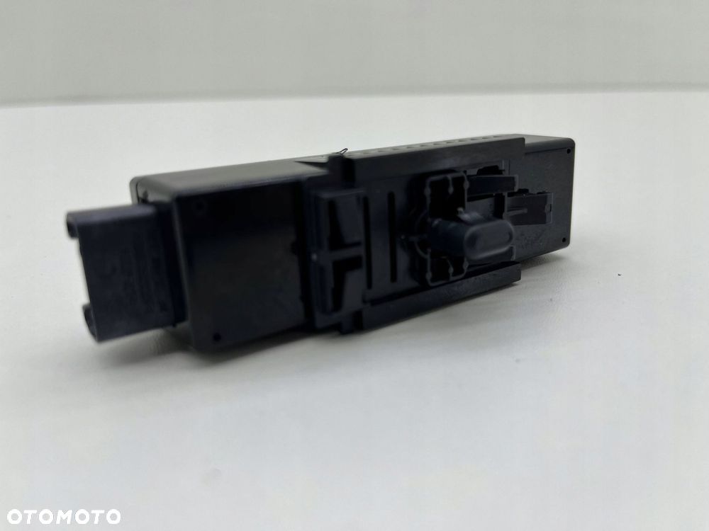 PEUGEOT 308 III DODATKOWA BATERIA AKUMULATOR 9841967280 - 2
